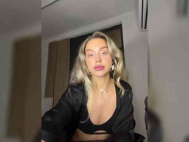 public webcam porn MistressX555