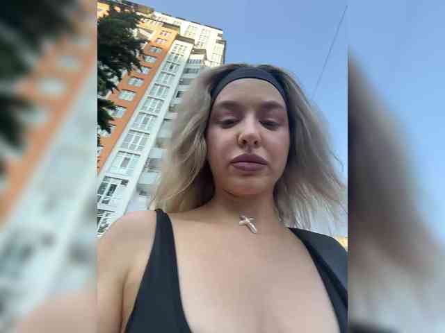 MistressX555 webcam