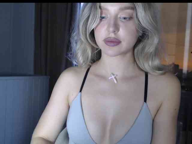MistressX555 webcam