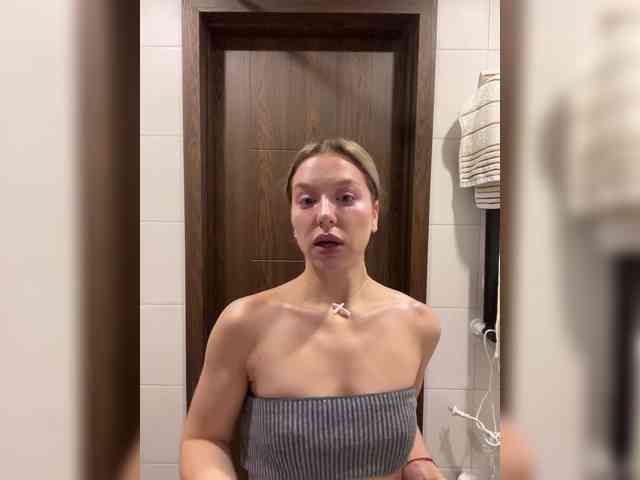 MistressX555 webcam
