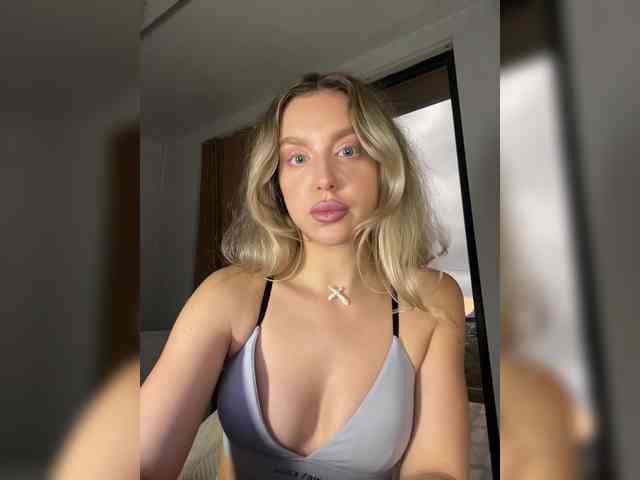 MistressX555 webcam