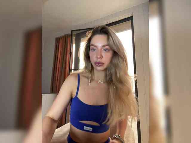 MistressX555 webcam