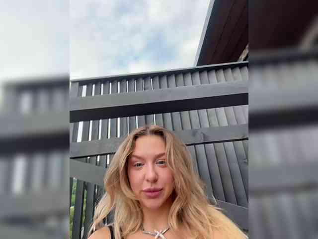 MistressX555 webcam