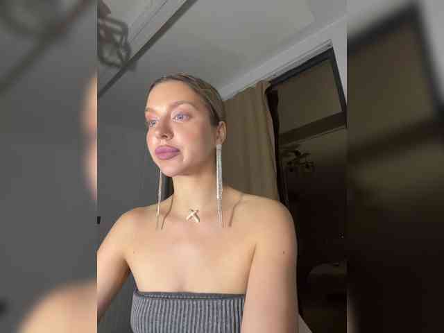 MistressX555 webcam