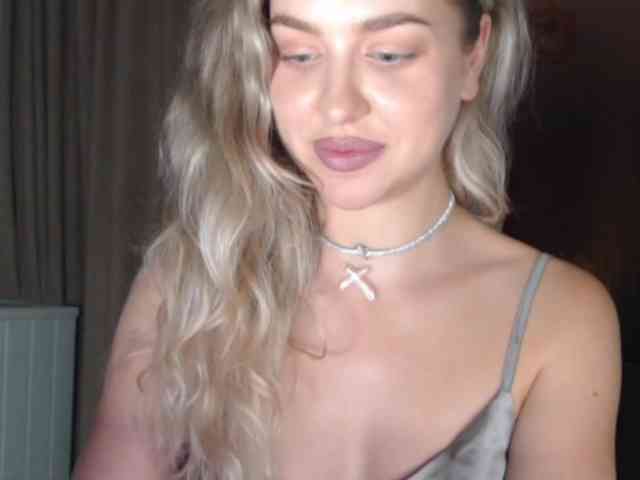MistressX555 webcam