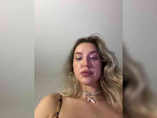 MistressX555 webcam