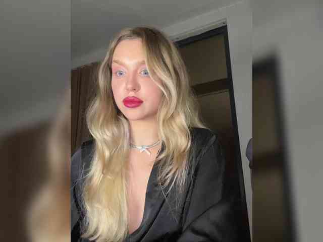 MistressX555 webcam