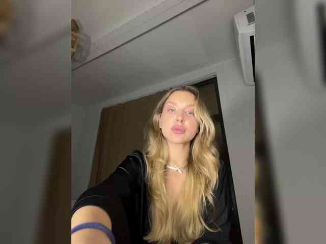MistressX555 webcam