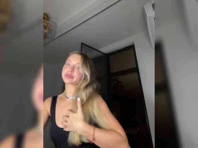 MistressX555 webcam