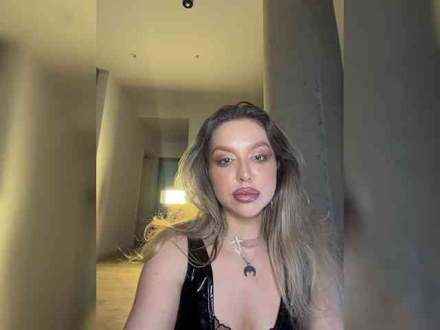 MistressX555 MistressX555