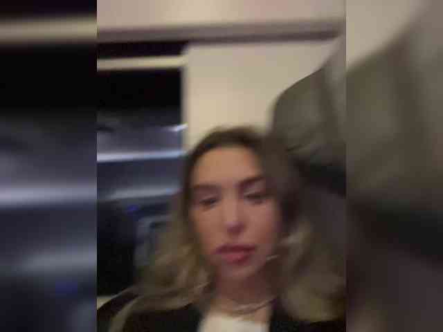 MistressX555 webcam