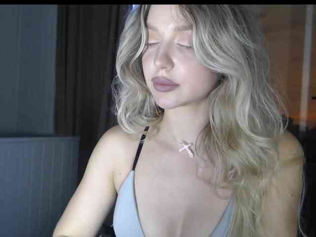 MistressX555 webcam