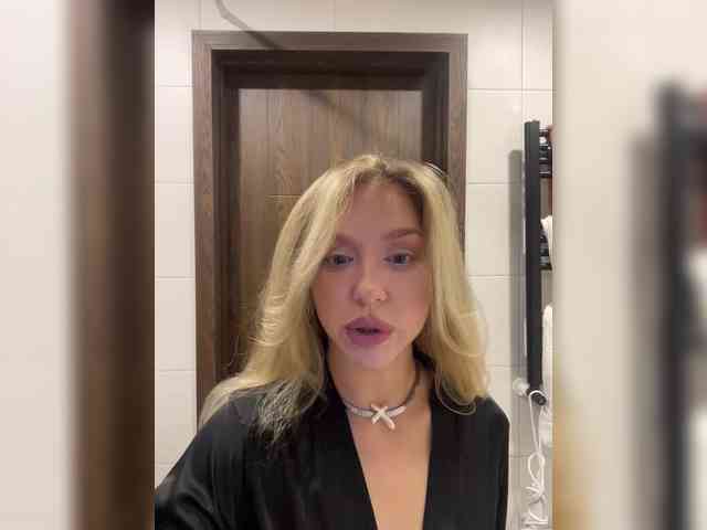 MistressX555 webcam