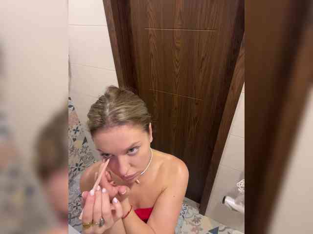 MistressX555 webcam