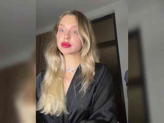MistressX555 webcam