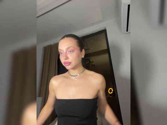 MistressX555 webcam