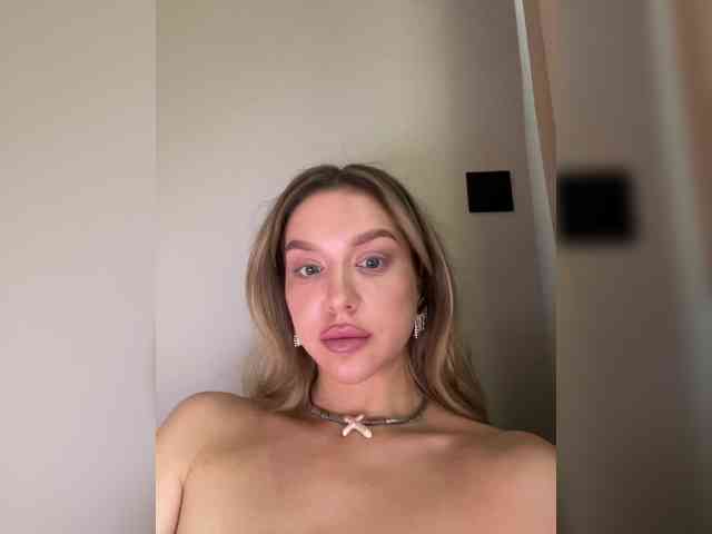 MistressX555 webcam