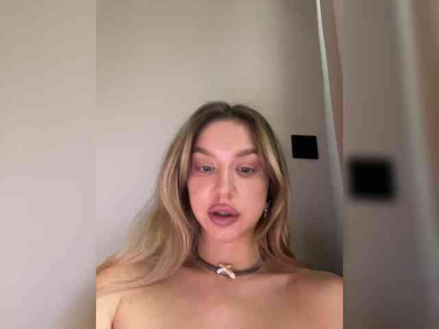 MistressX555 webcam