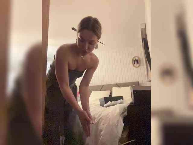 MistressX555 webcam
