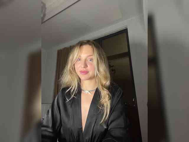 MistressX555 webcam