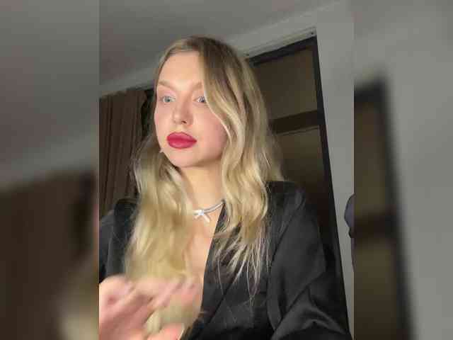 MistressX555 webcam