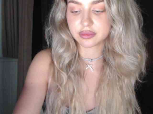 MistressX555 webcam