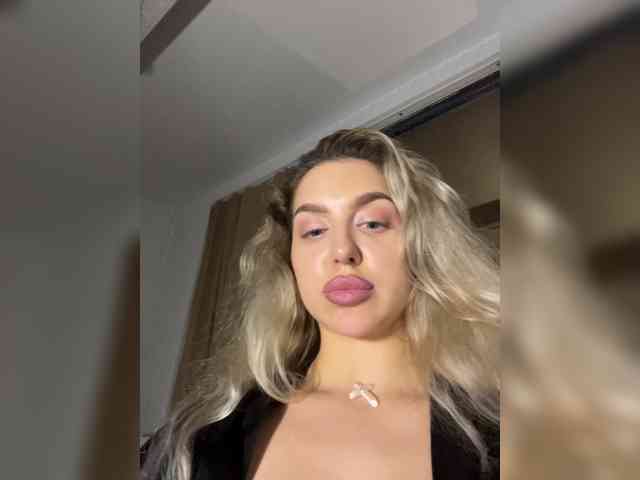 MistressX555 webcam