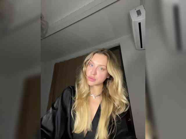 MistressX555 webcam