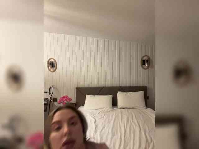 MistressX555 webcam