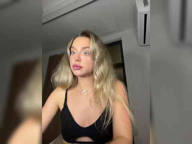 MistressX555 webcam