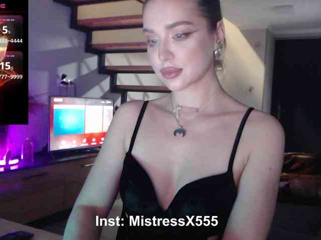 MistressX555 webcam