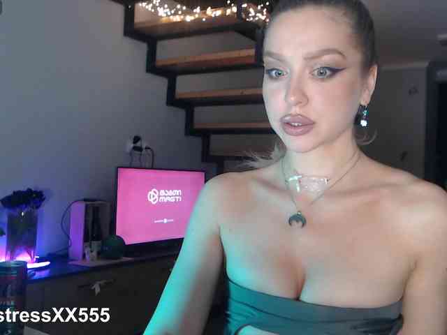 MistressX555 MistressX555