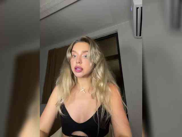 MistressX555 webcam