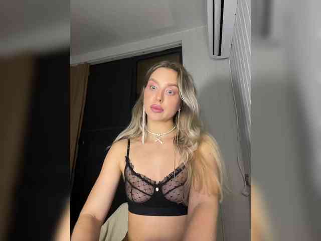 MistressX555 webcam