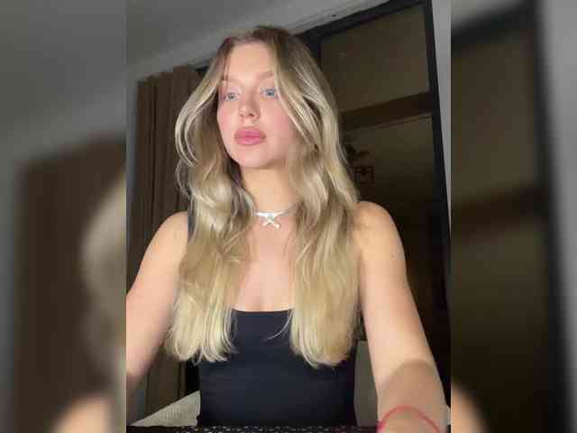 MistressX555 webcam