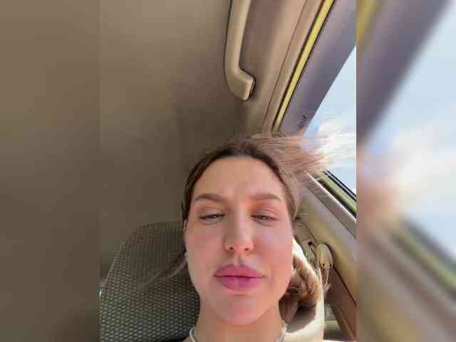 MistressX555 webcam