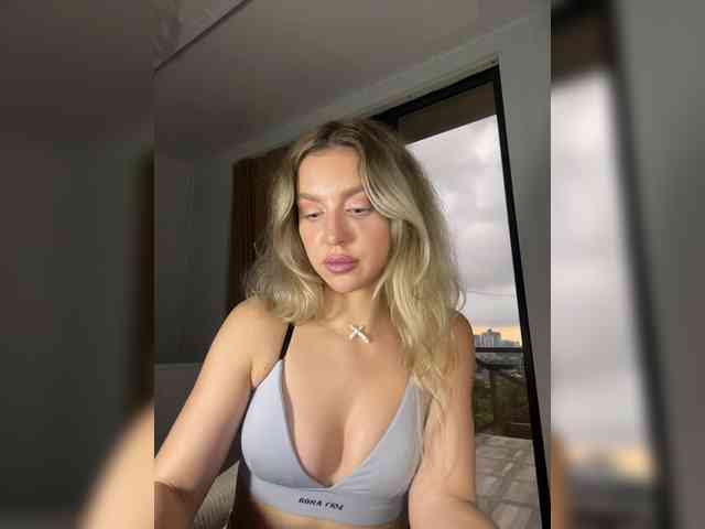MistressX555 webcam