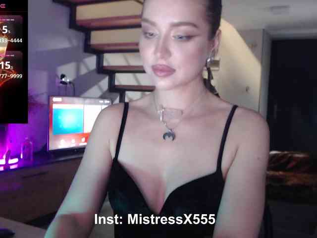 MistressX555 webcam