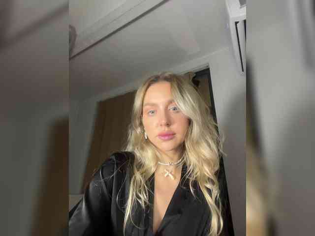 MistressX555 webcam