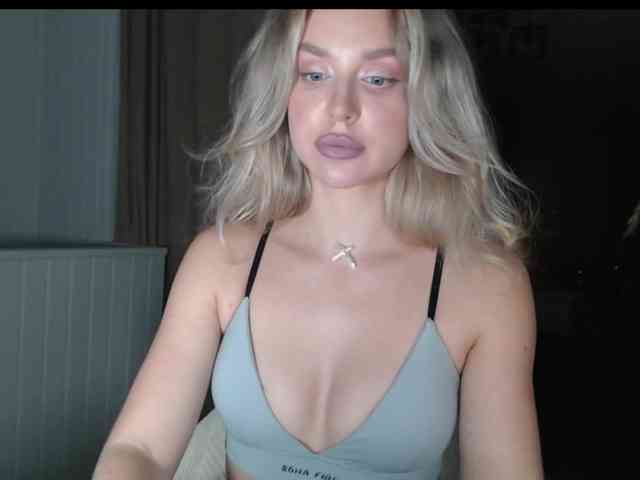 MistressX555 webcam