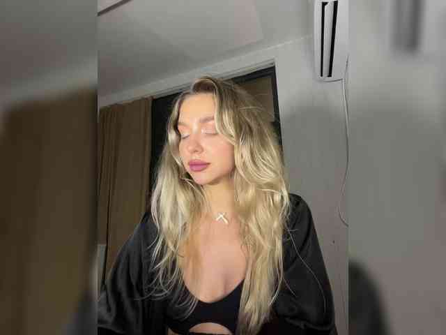 MistressX555 webcam