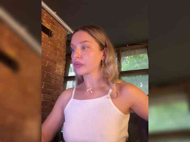 MistressX555 webcam