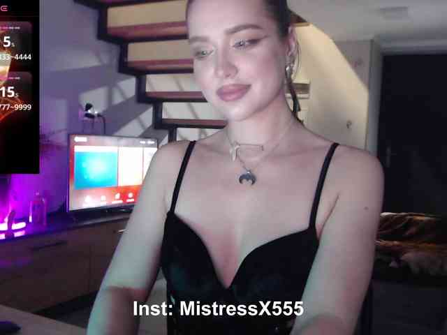 MistressX555 webcam