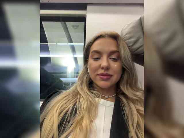 MistressX555 webcam