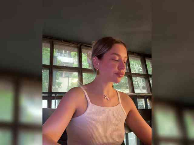 MistressX555 webcam