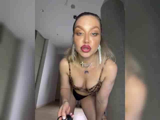 MistressX555 MistressX555