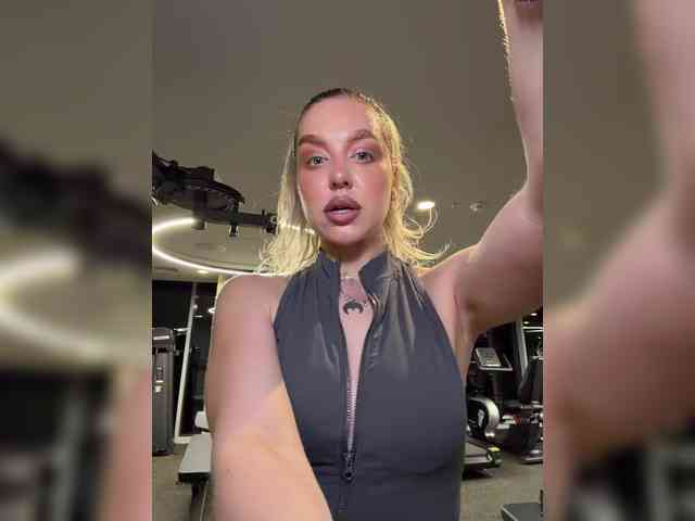 MistressX555 webcam