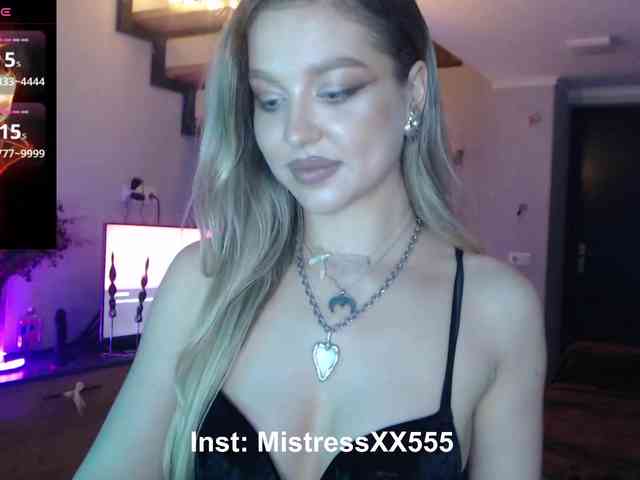 MistressX555 webcam