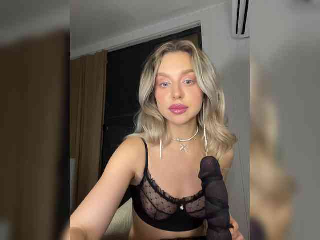 MistressX555 webcam