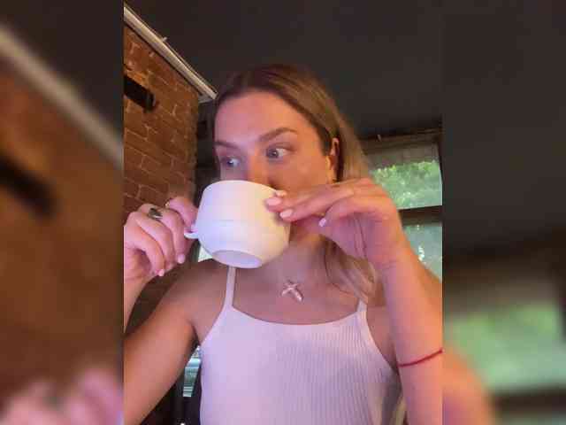 MistressX555 webcam